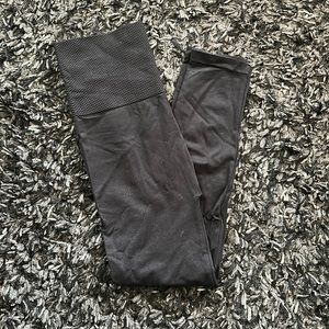 Zenana Outfitters Leggings 18” inseam